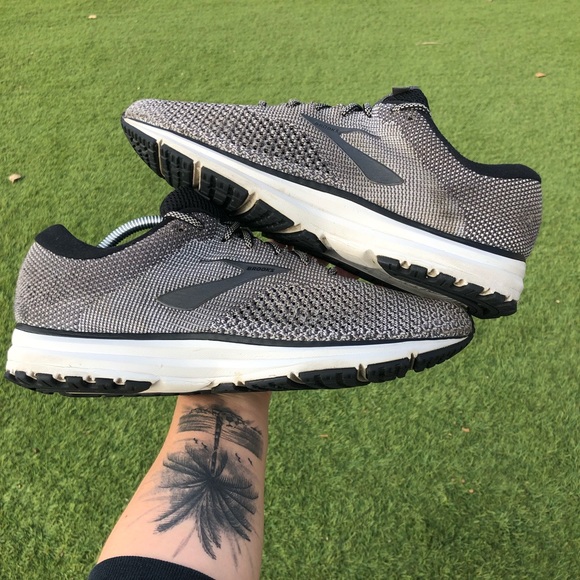 Brooks *Revel 2* Black Gray Running Shoes Men’s Size 11 Medium (D) 1102921D097 - Picture 2 of 8